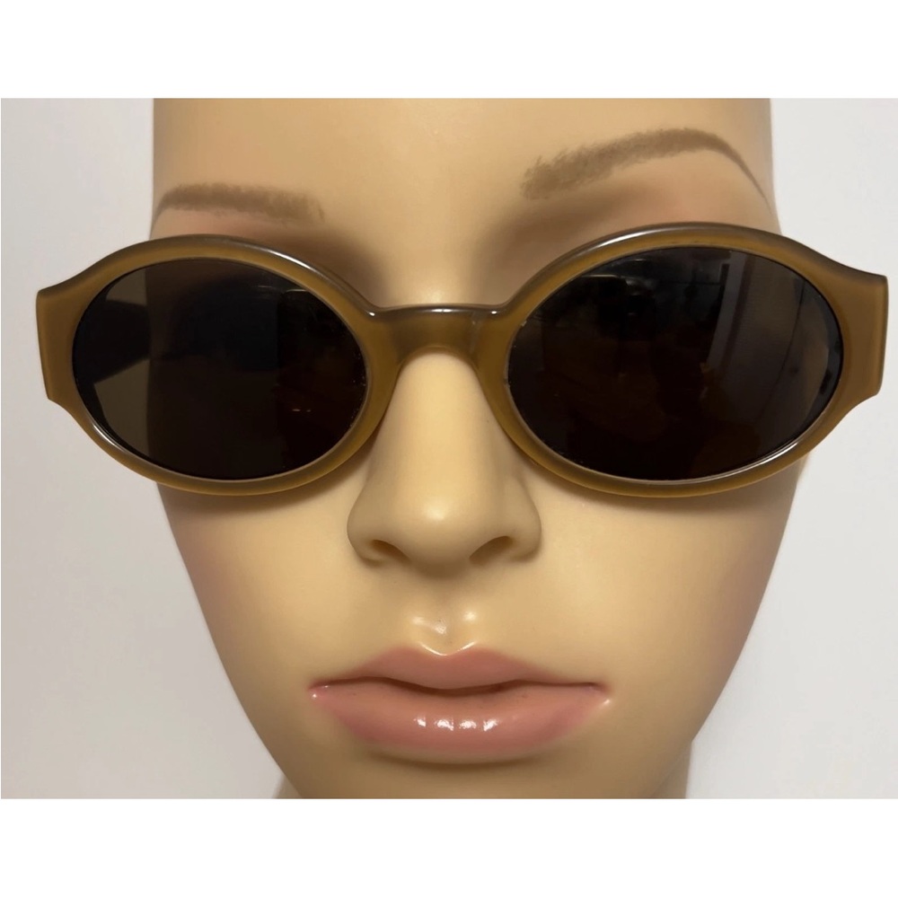 Vintage Fendi Oval Thick Acetate Frame Amber SL 7570 Sunglasses
